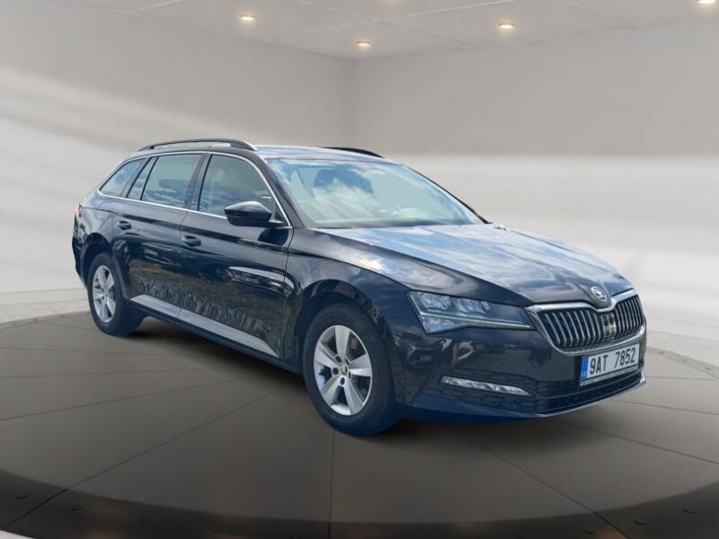 Škoda Superb - hlavní fotka
