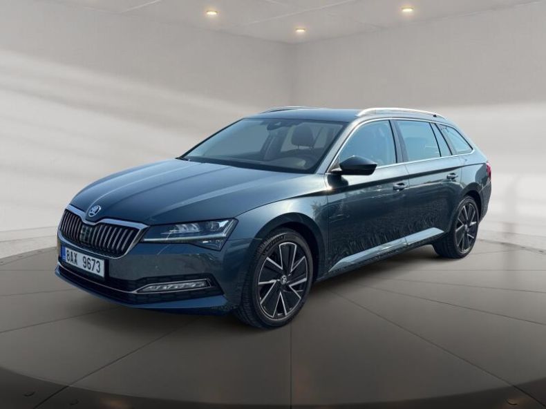 Škoda Superb - hlavní foto
