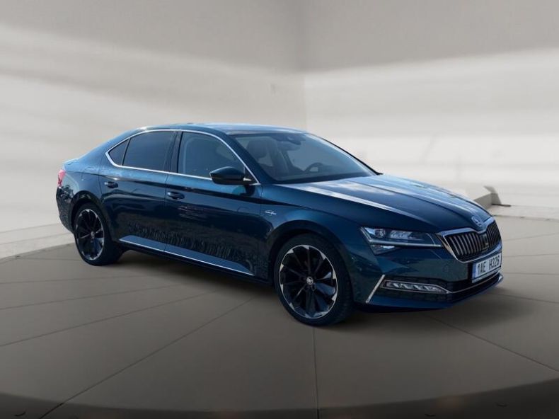 Škoda Superb - hlavní fotka