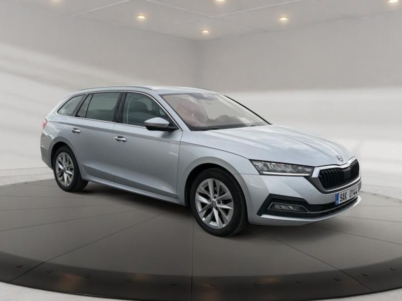 Škoda Octavia - hlavní fotka