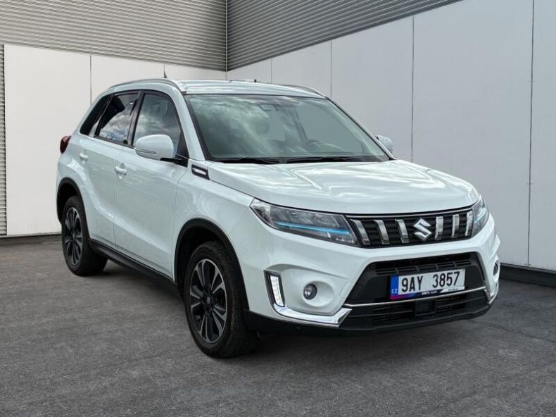 Suzuki Vitara - hlavní fotka