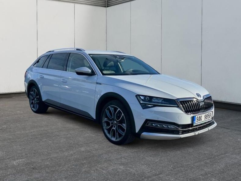 Škoda Superb - hlavní fotka
