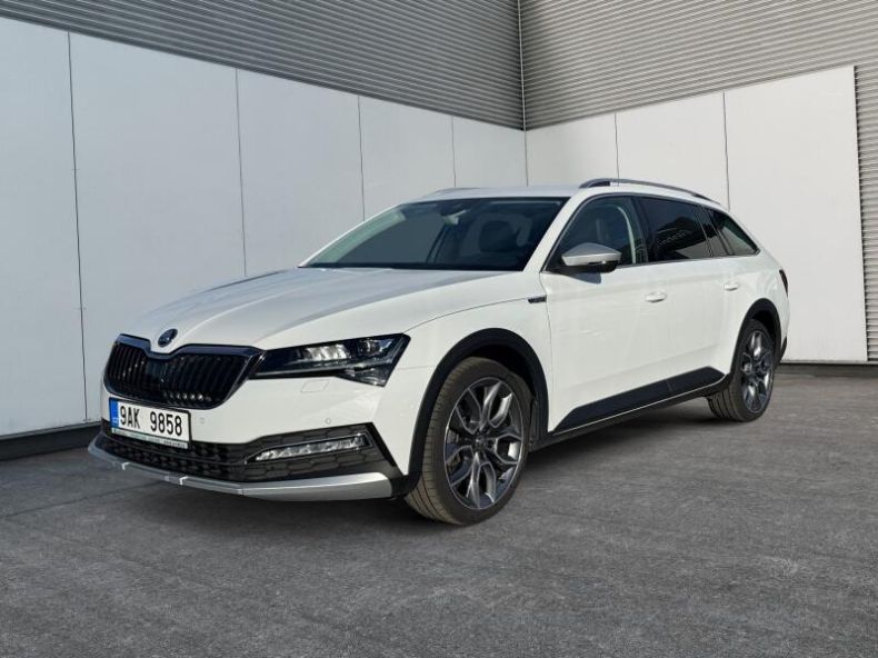 Škoda Superb - hlavní foto