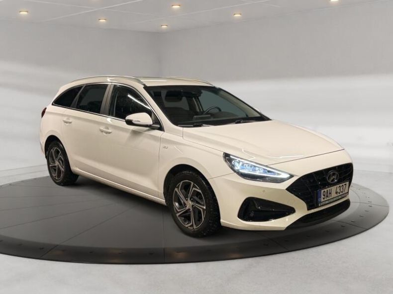 Hyundai i30 - hlavní fotka