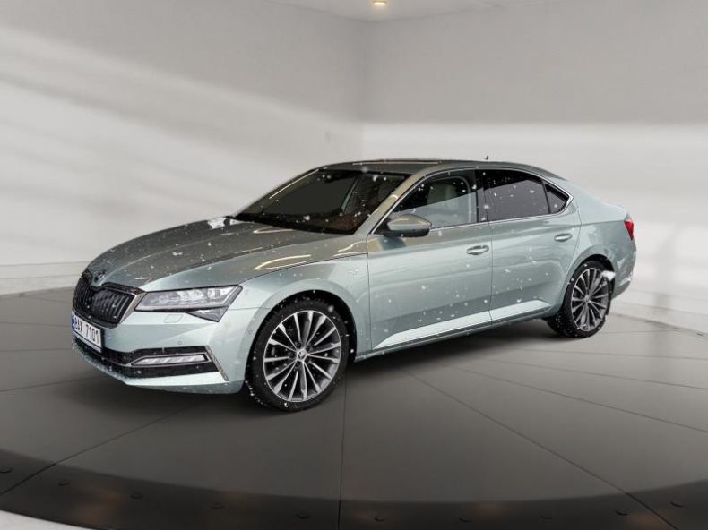 Škoda Superb - hlavní foto