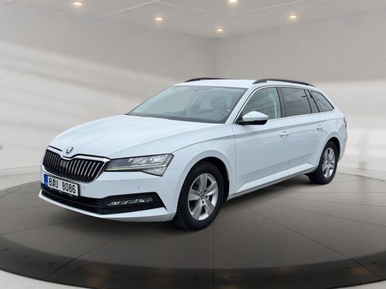 Škoda Superb - hlavní foto