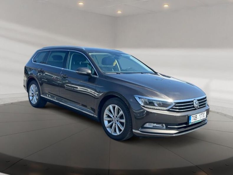 Volkswagen Passat - hlavní fotka