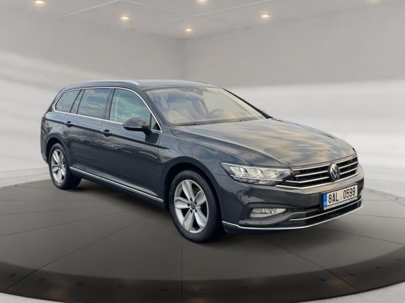 Volkswagen Passat - hlavní fotka