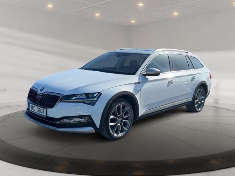 Škoda Superb - hlavní foto