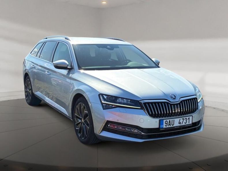 Škoda Superb - hlavní fotka