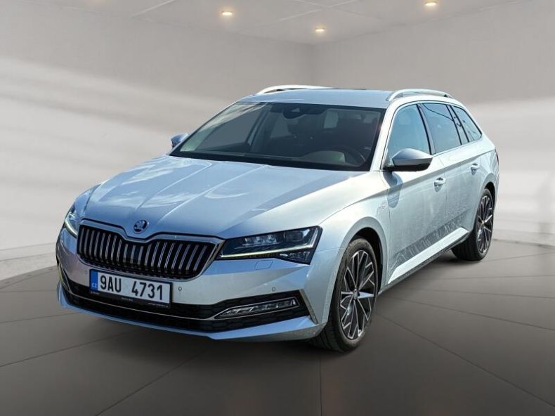 Škoda Superb - hlavní foto