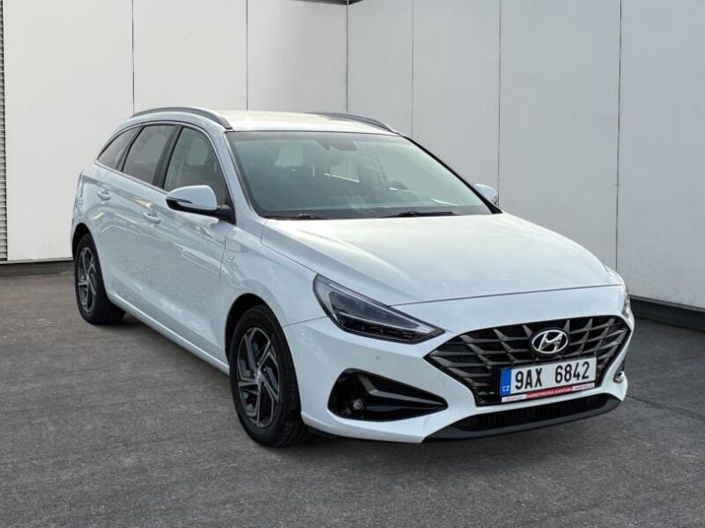 Hyundai i30 - hlavní fotka