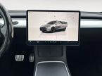 Tesla Model Y - fotka číslo 10