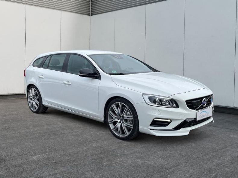 Volvo V60 - hlavní fotka
