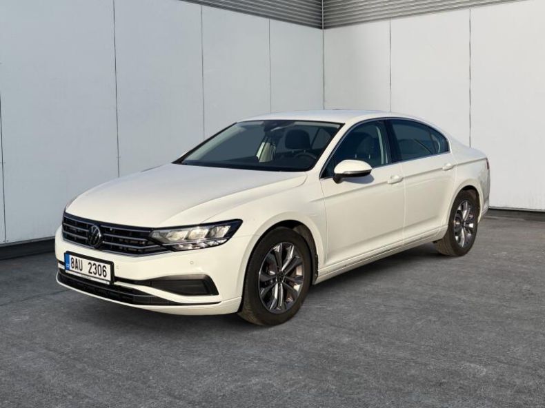 Volkswagen Passat - hlavní fotka inzerátu