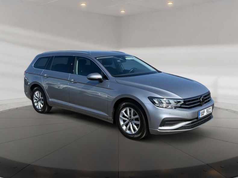 Volkswagen Passat - hlavní fotka