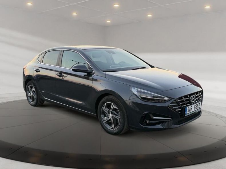 Hyundai i30 - hlavní fotka
