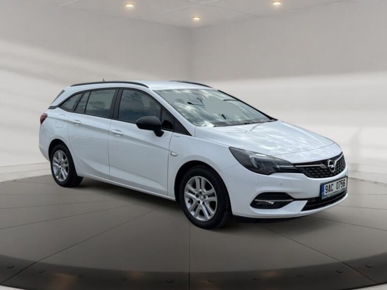 Opel Astra - hlavní fotka