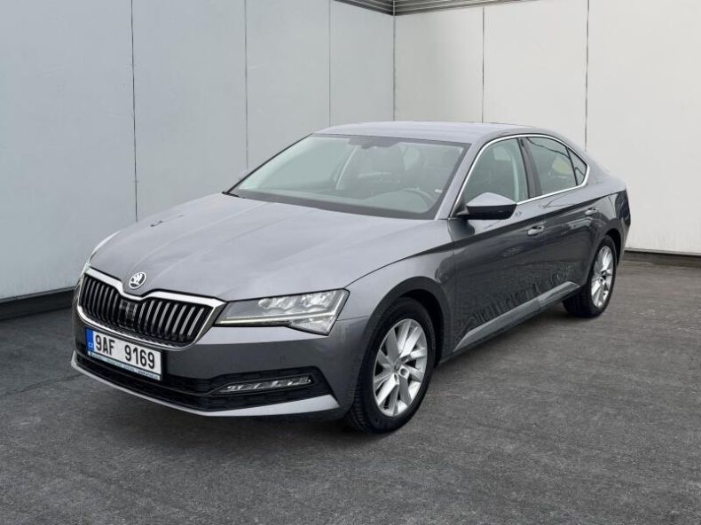 Škoda Superb - hlavní foto