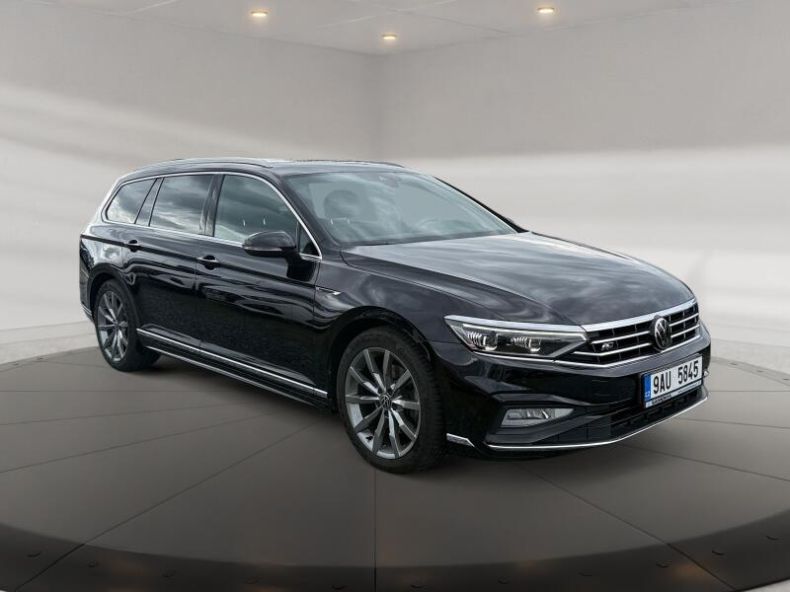 Volkswagen Passat - hlavní fotka
