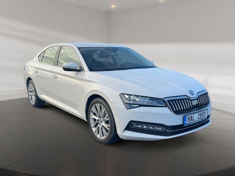 Škoda Superb - hlavní fotka