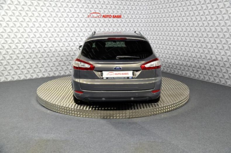 Ford Mondeo - hlavní fotka