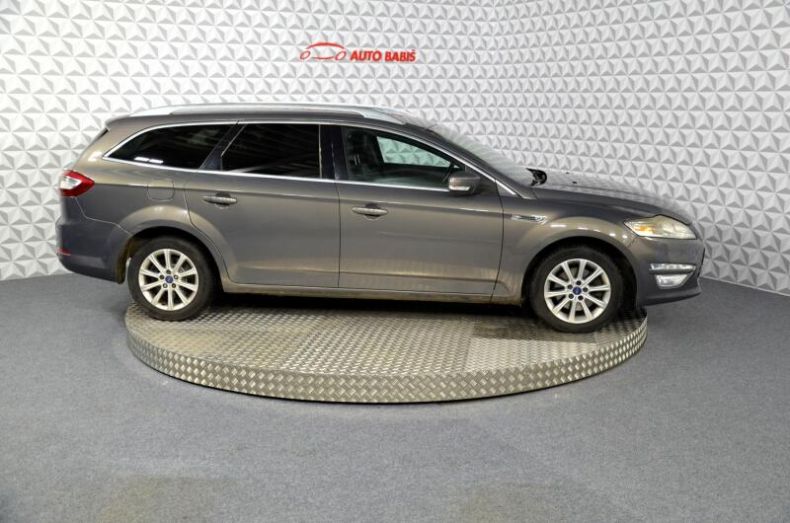 Ford Mondeo - hlavní fotka