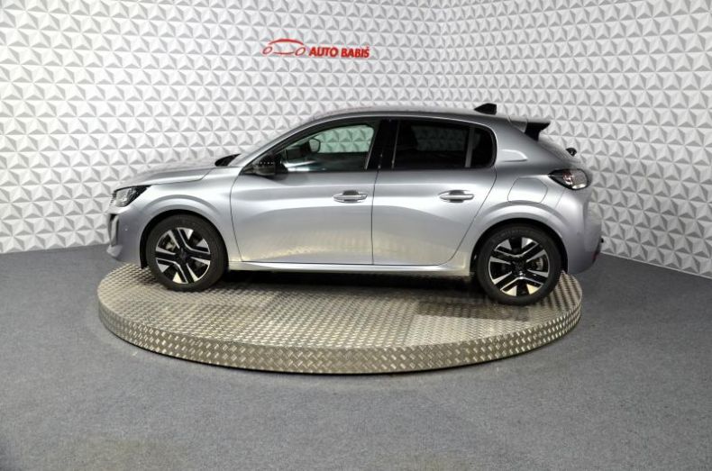 Peugeot 208 - hlavní fotka