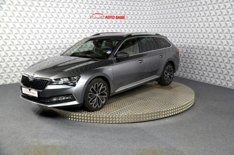 Škoda Superb - hlavní foto
