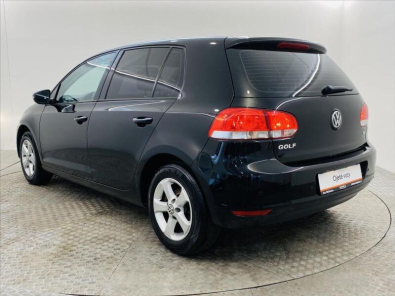 Volkswagen Golf - hlavní fotka