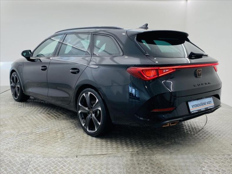 Cupra Leon - hlavní fotka