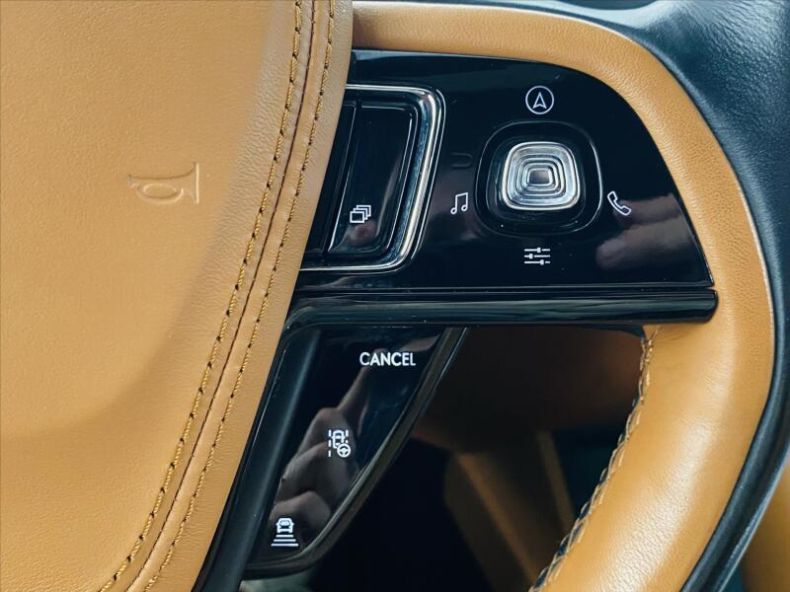 Lincoln Aviator - hlavní fotka