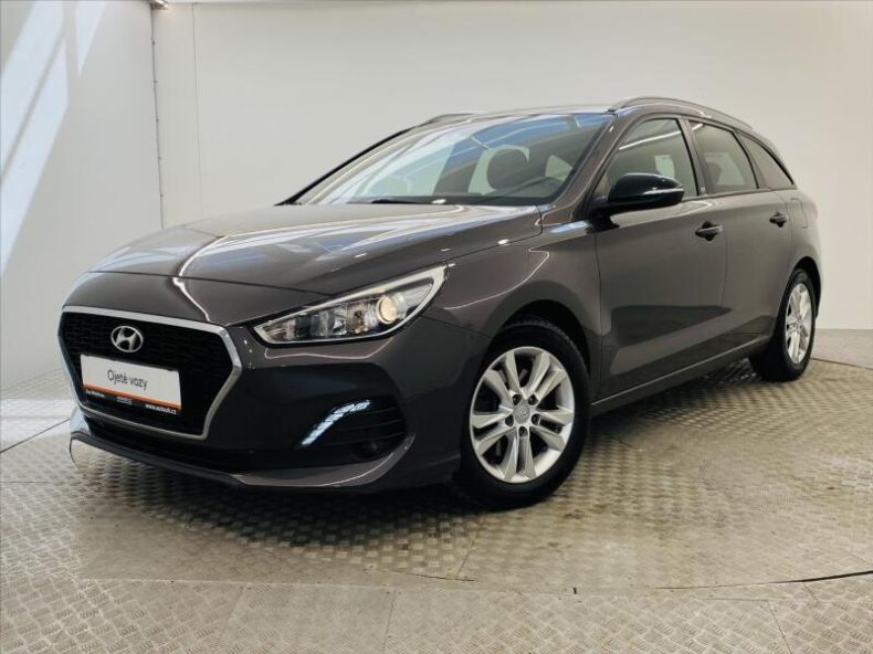 Hyundai i30 - hlavní fotka inzerátu
