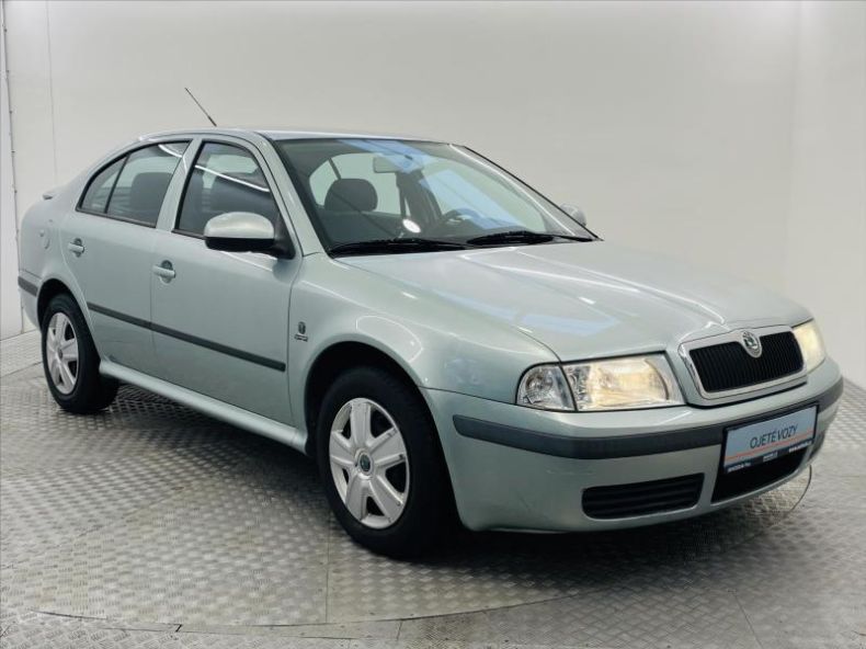 Škoda Octavia - hlavní fotka