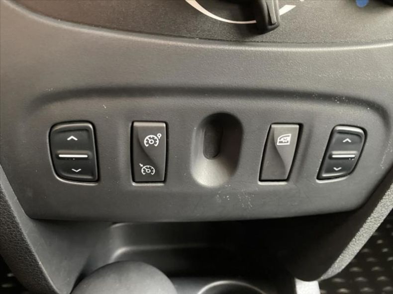 Dacia Logan - hlavní fotka