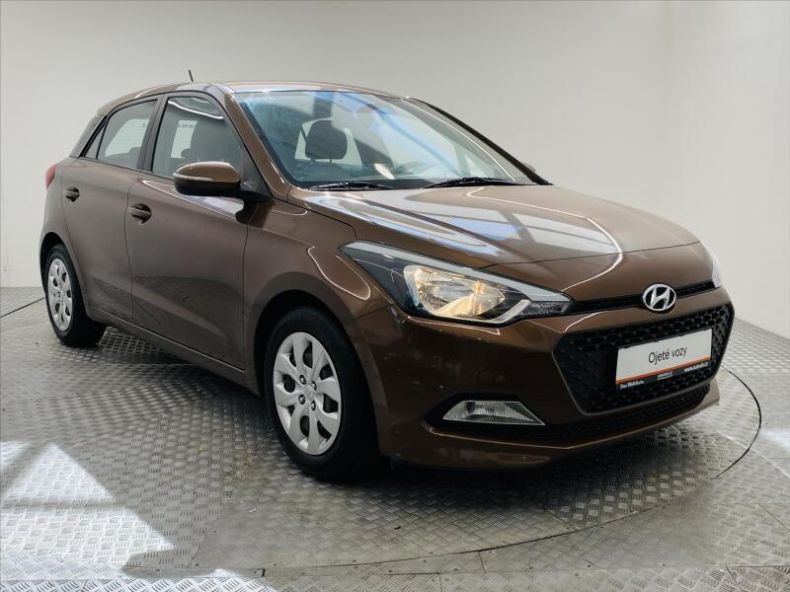 Hyundai i20 - hlavní fotka