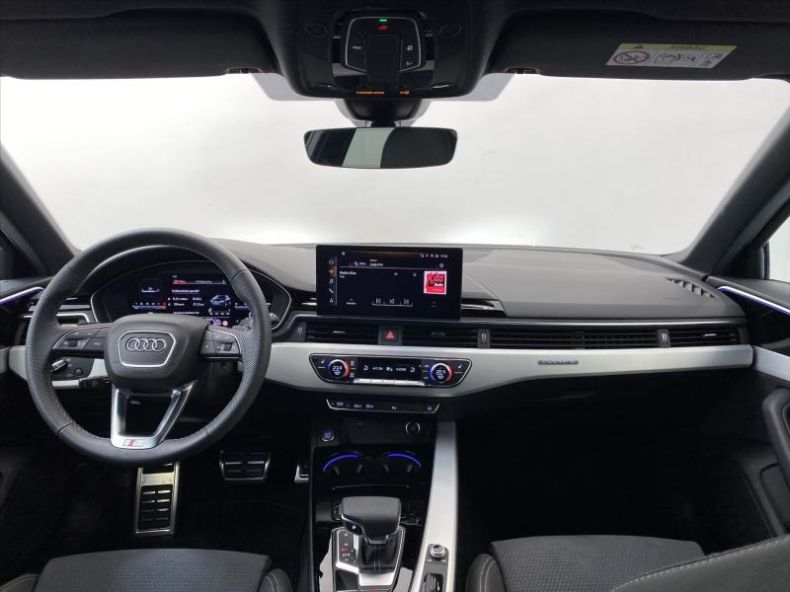 Audi A4 - hlavní fotka