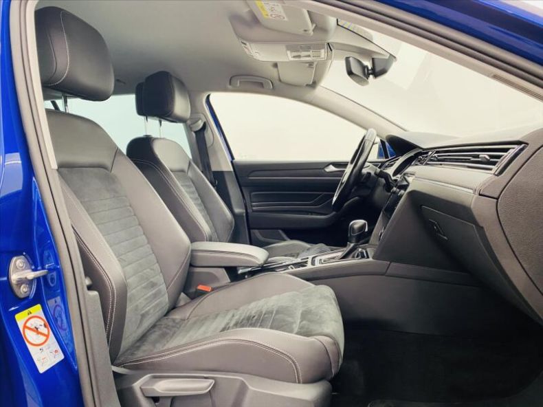 Volkswagen Passat - hlavní fotka