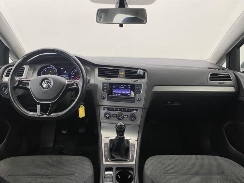 Volkswagen Golf - hlavní fotka