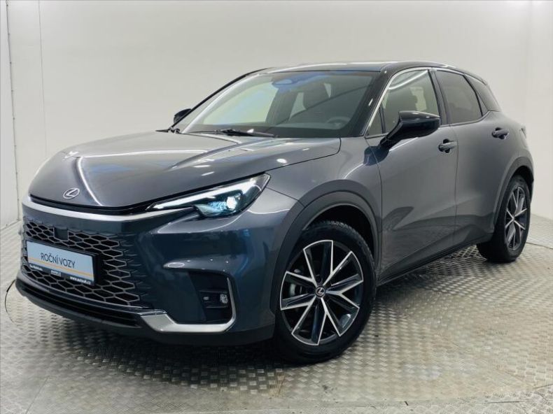 Lexus LBX - hlavní foto