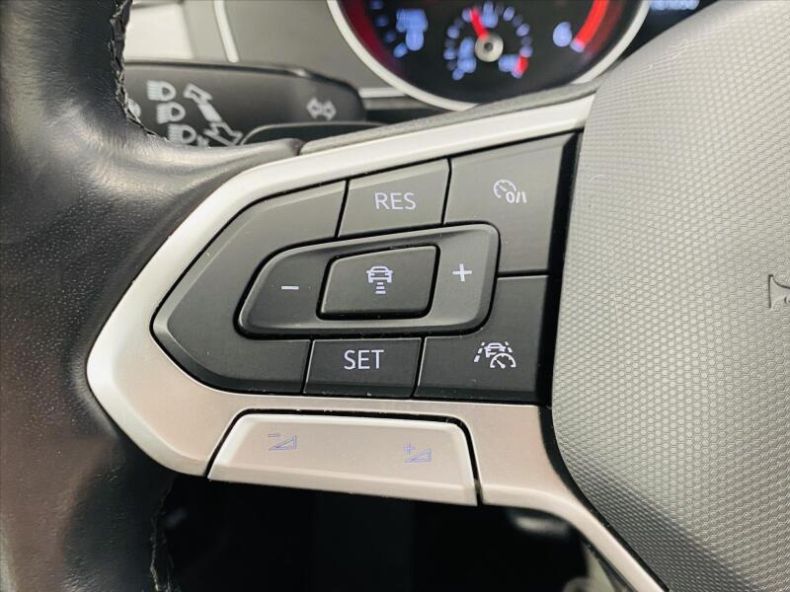 Volkswagen Passat - hlavní fotka