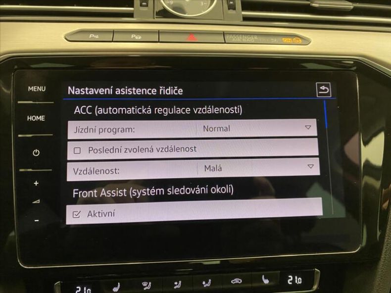 Volkswagen Passat - hlavní fotka