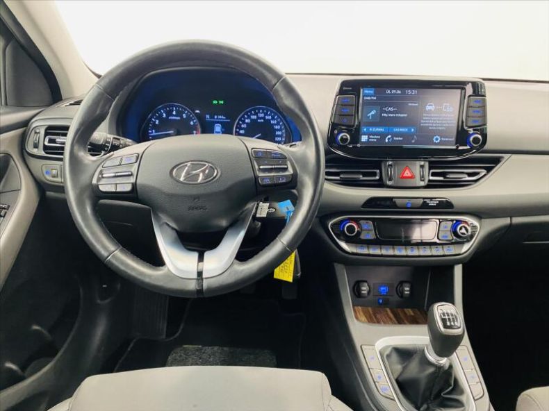 Hyundai i30 - hlavní fotka
