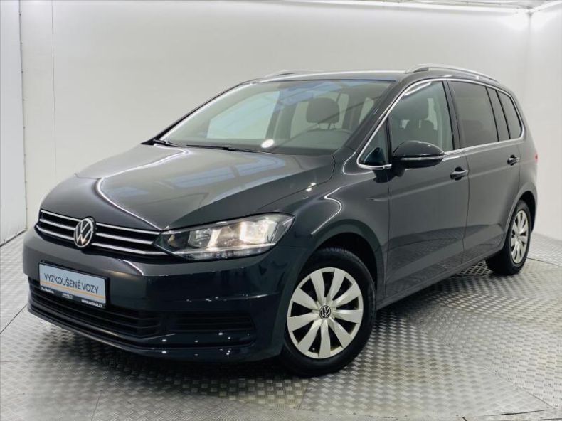 Volkswagen Touran - hlavní foto