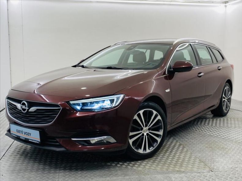 Opel Insignia - hlavní foto