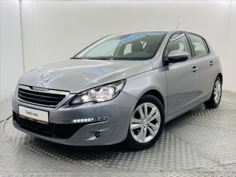 Peugeot 308 - hlavní foto