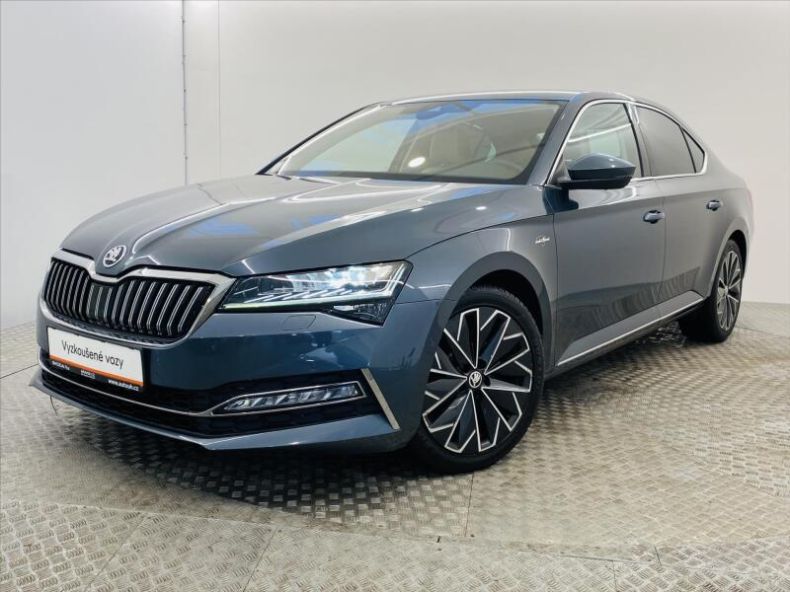 Škoda Superb - hlavní foto