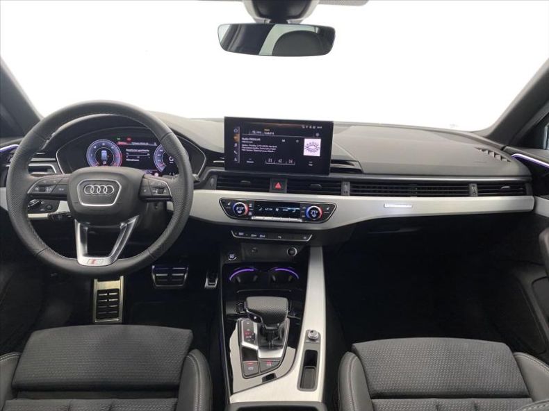 Audi A4 - hlavní fotka