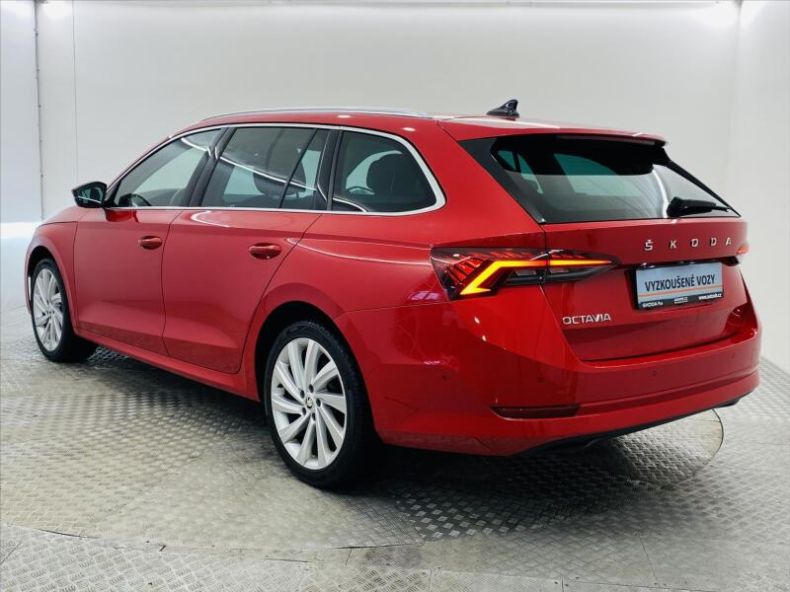 Škoda Octavia - hlavní fotka