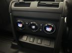 Land Rover Defender - fotka číslo 31